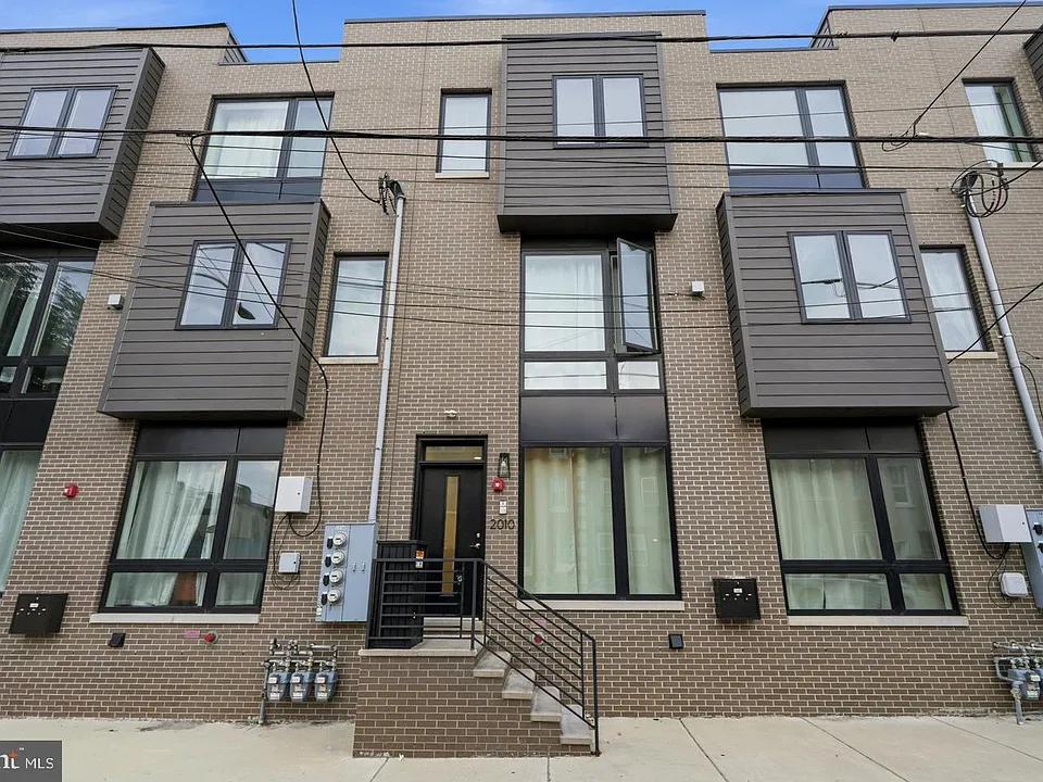 2010 N 5th St #2C