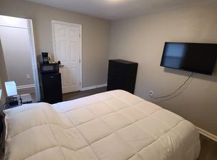 106 Cartee Ave ROOM F, Greenville, SC 29605