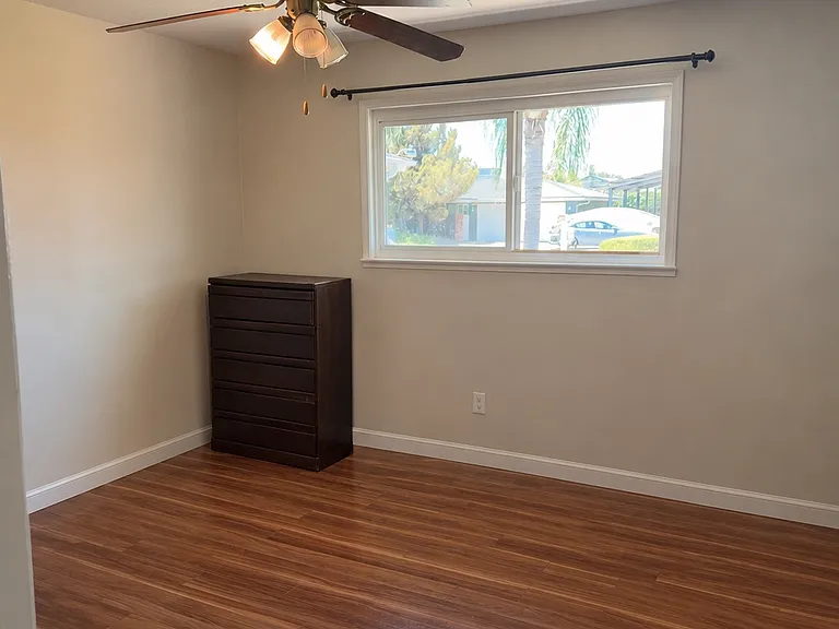 6378 N Poplar Ave — Photo 21