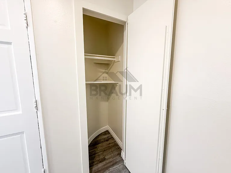 14257 Friar St — Photo 19