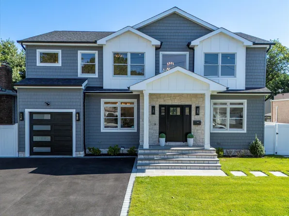103 Frankel Boulevard, Merrick, NY 11566