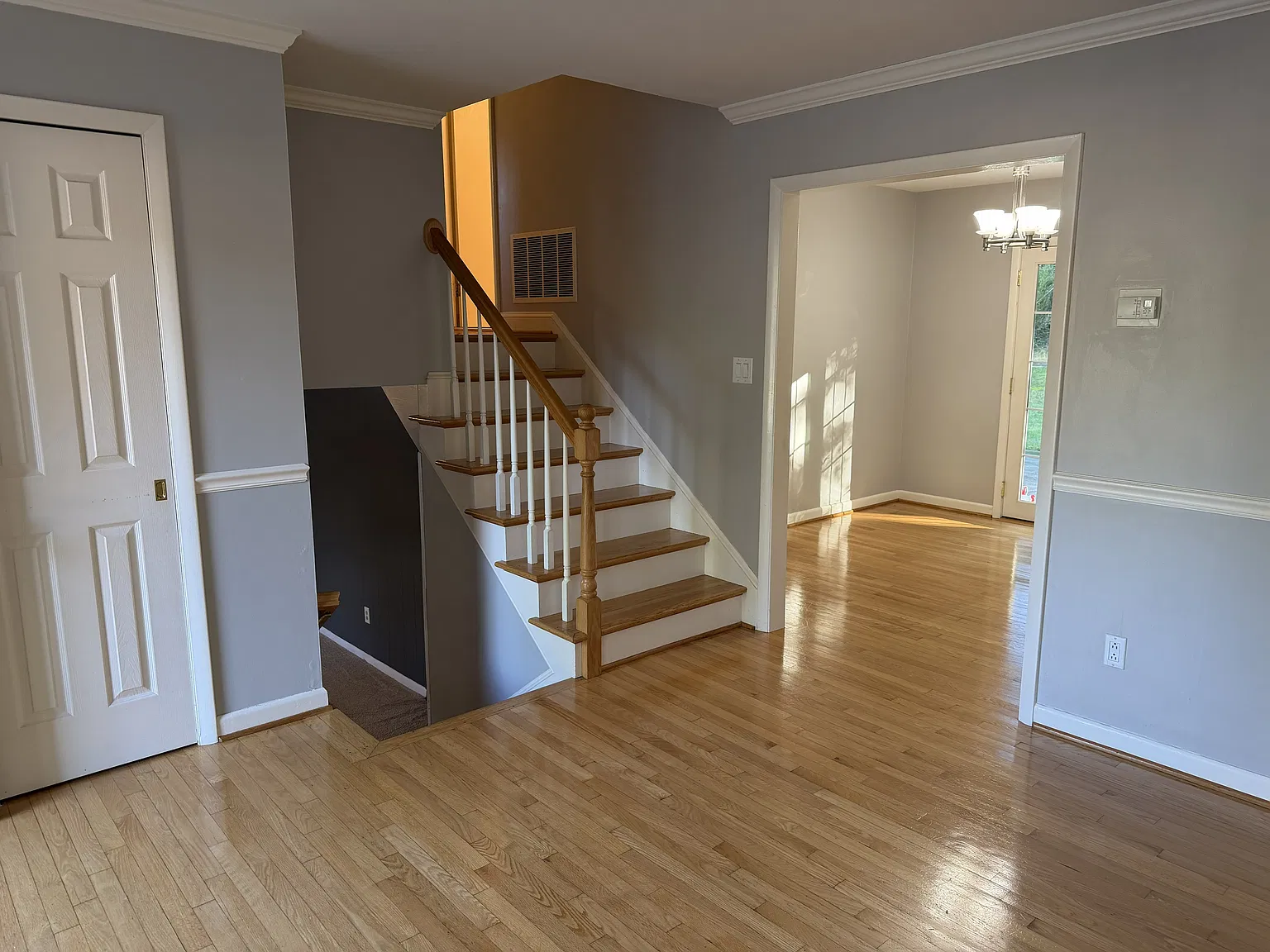 3 bed, 1583 sqft, $2,200 — Photo 3