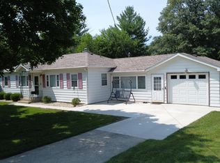 830 E Elm St, Hoopeston, IL 60942
