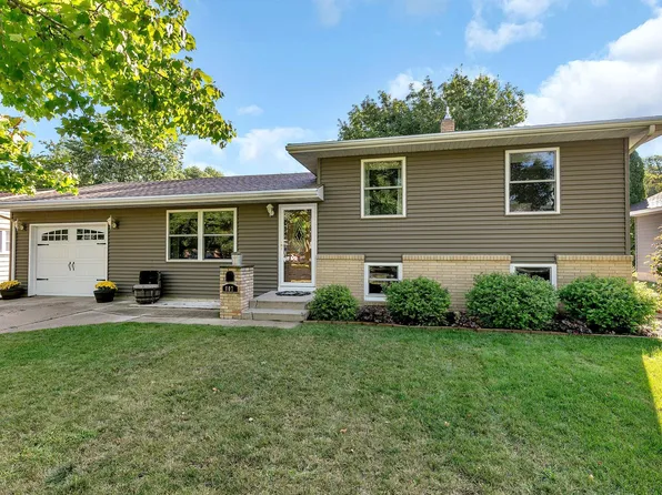 807 Washburne Ave, Paynesville, MN 56362
