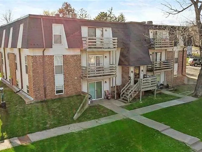 701 Dondee Dr #10 — Photo 1