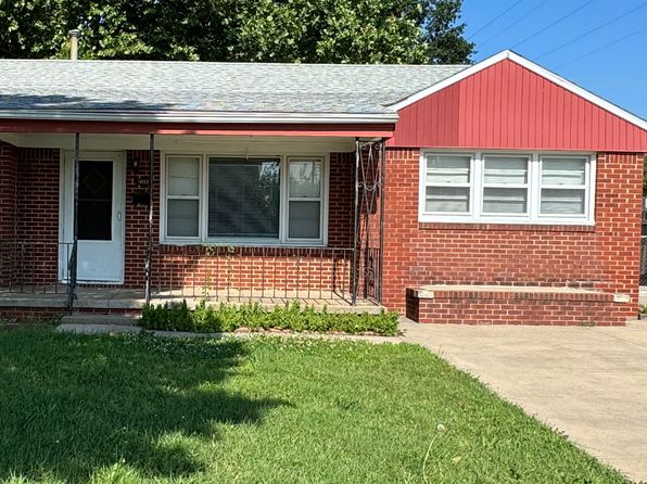 1033 N Woodlawn Blvd