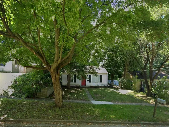 1520 Beacon St, Kalamazoo, MI 49048