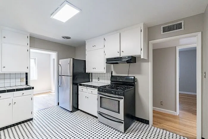 102 North Ave — Photo 11