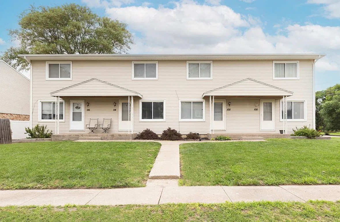 2 bed, 1690 sqft, $1,000 — Photo 1