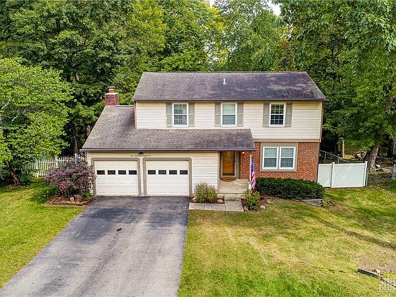 2nd image of 4035 Willow Run Dr