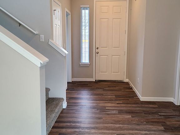 4th image of 15651 View Dr SE