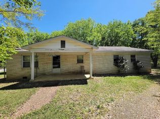 100 Pooles Rd, Gaffney, SC 29341