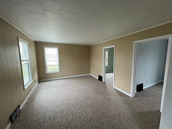4th image of 832 N 7th Ave