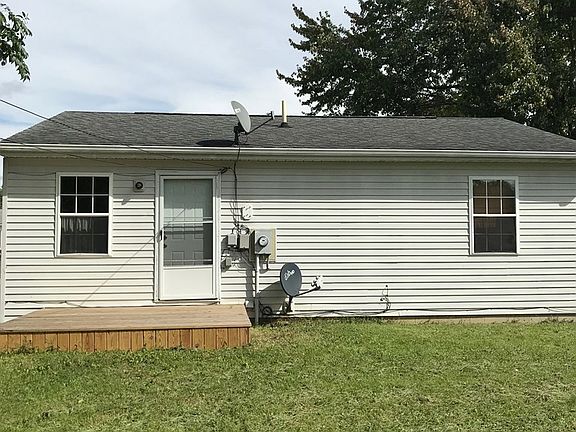 3rd image of 501 Saint Gallen St