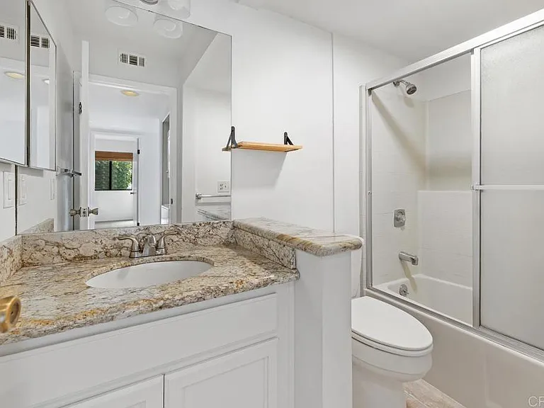 3903 California St #1 — Photo 16
