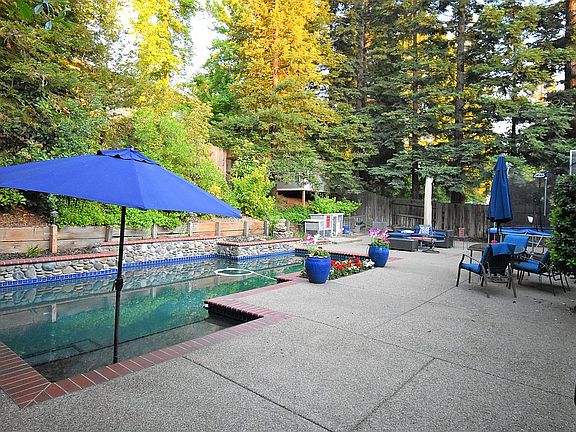 2nd image of 164 Silberhorn Dr