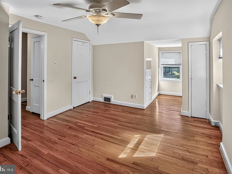 5915 Ryland Dr — Photo 19