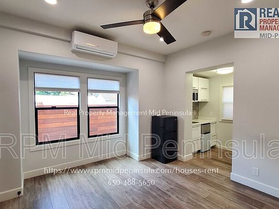 3rd image of 715 Everett Ave APT 2