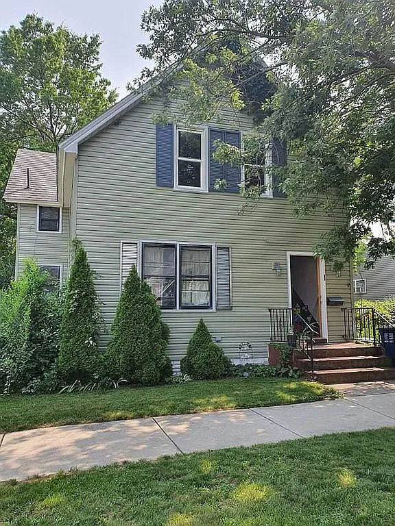 305 Tremont St photo 1