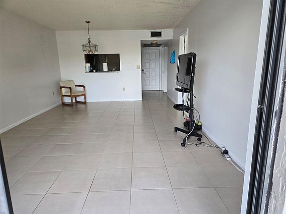 2nd image of 1001 Colony Point Circle #305