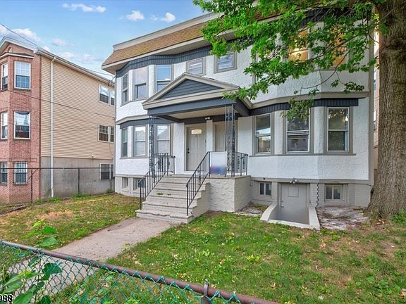 2nd image of 22 Edwin Pl