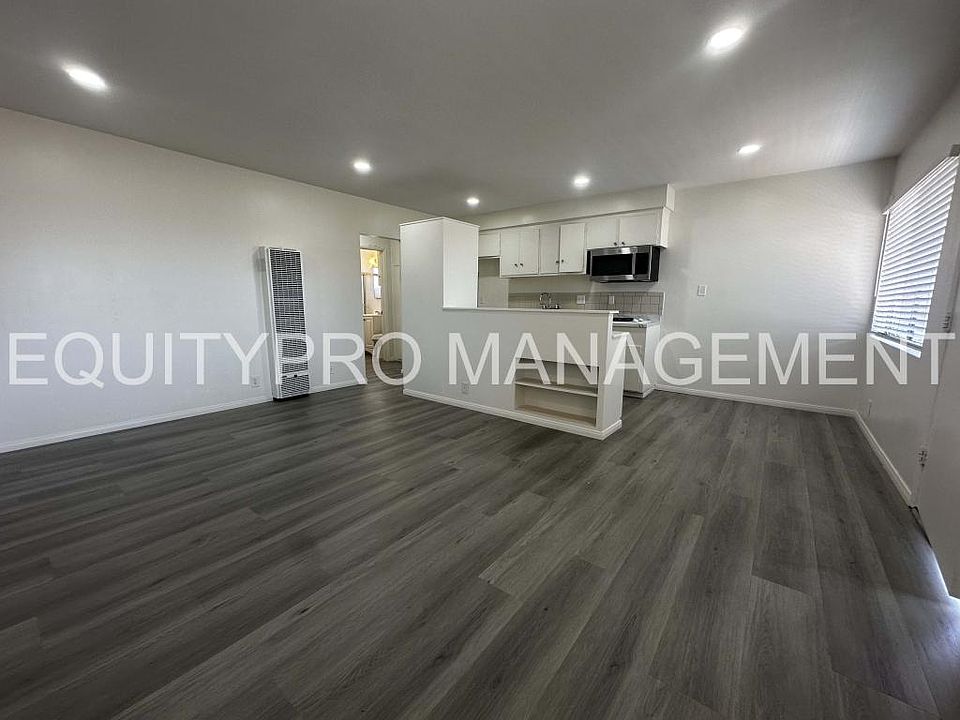 1st image of 7252 Newlin Ave #5
