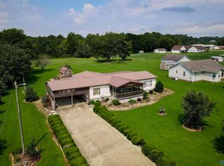 10895 Griffith Rd, Tanner, AL 35671