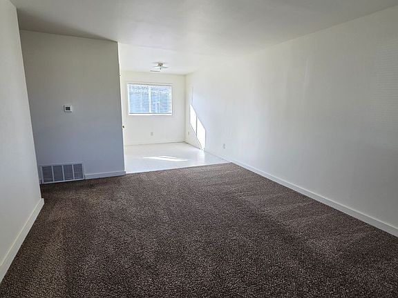 2nd image of 1204 Doolittle Dr