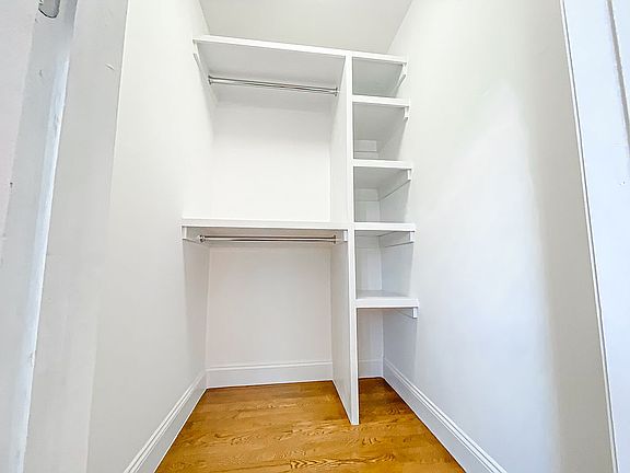 4th image of 279 Lexington Ave