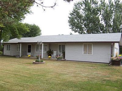 1st image of 443 Fair Oaks Dr