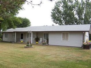 443 Fair Oaks Dr, South Sioux City, NE 68776