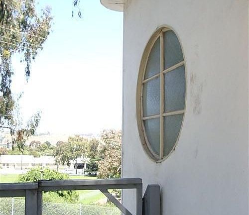 4th image of 1 Gilroy St