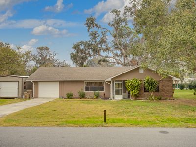 20 E Bay Ave, Yalaha, FL, 34797
