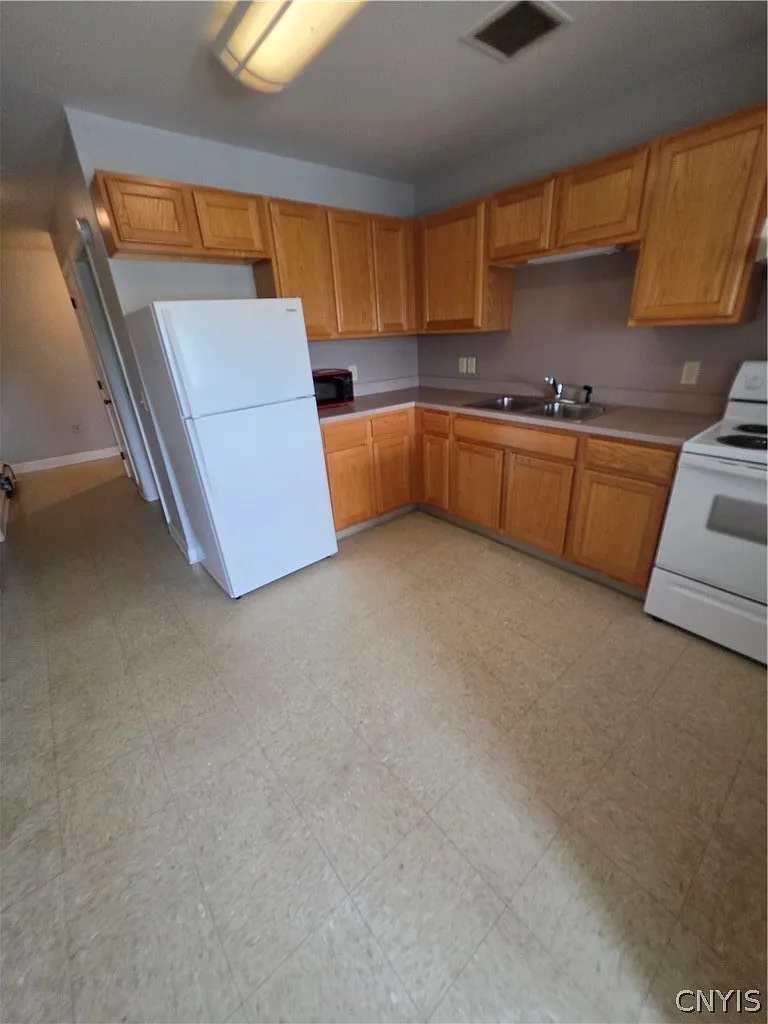 1 bed, 1.0 bath, 50160 sqft, $850 — Photo 3