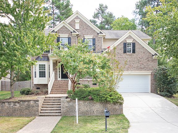 2nd image of 1615 Hemlock Hill Dr