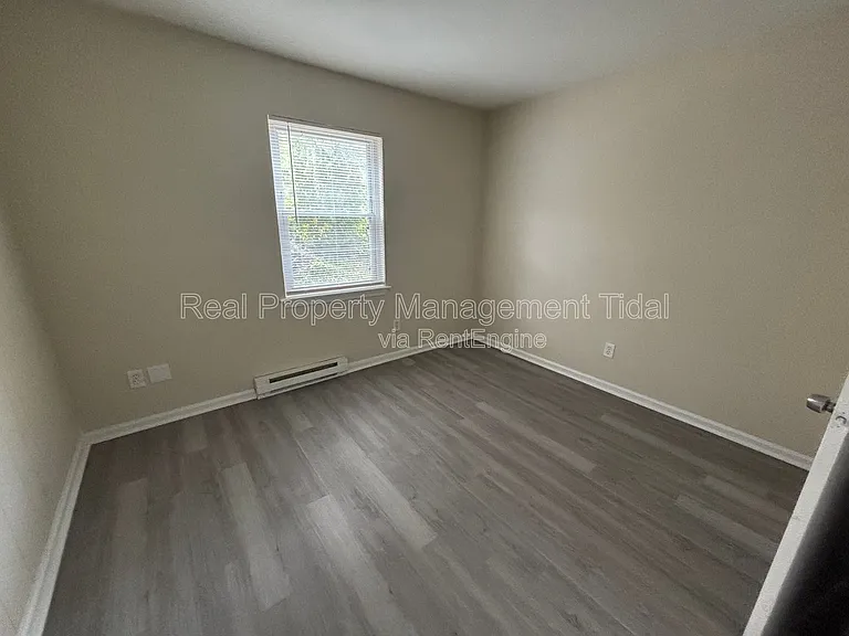 6255 Alexander St #6 — Photo 12