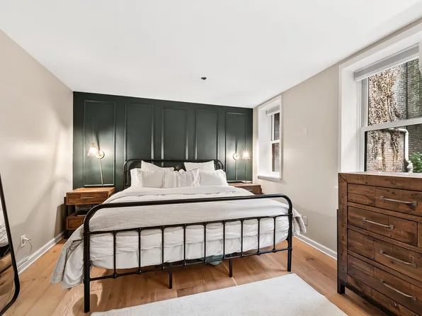 217 Bloomfield Street image 18 of 25