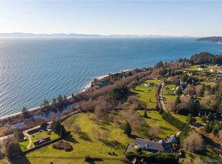 4690 Otter Point Pl, Capital, BC V9Z0K6