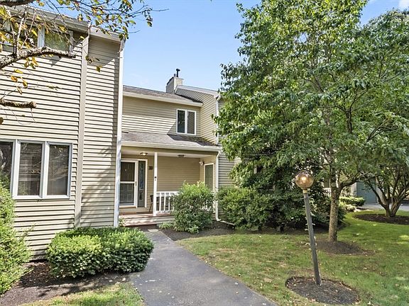2nd image of 28 Pemberton St #B