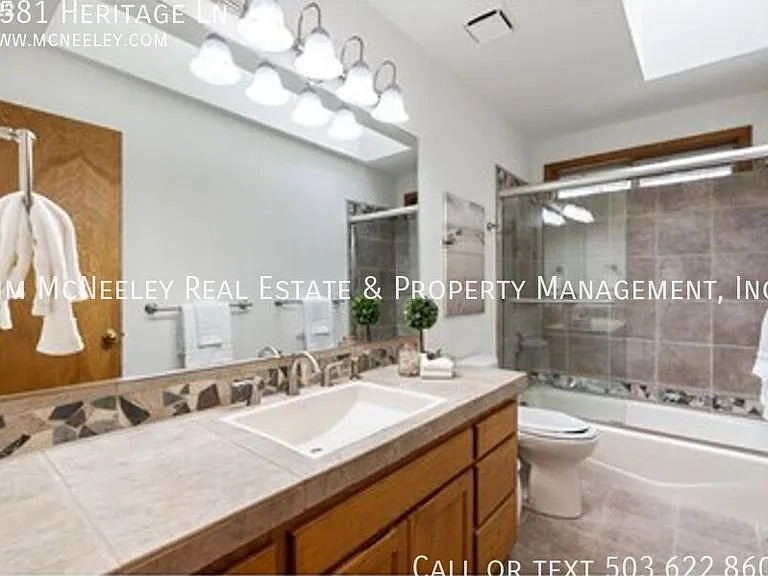 4581 Heritage Ln — Photo 10