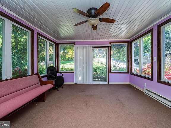 5th image of 1119 Dunkelberger Rd