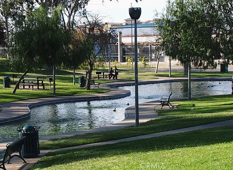 2563 Plaza Del Amo — Photo 38