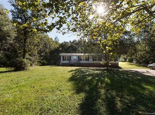 2428 Bonnie Gln, Clover, SC 29710
