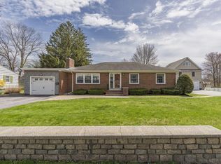 114 Frost St, Portland, ME 04102