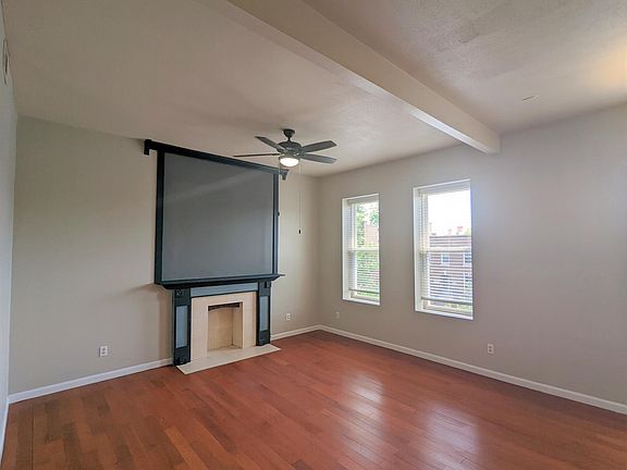 5th image of 3421 McKean Ave #2F