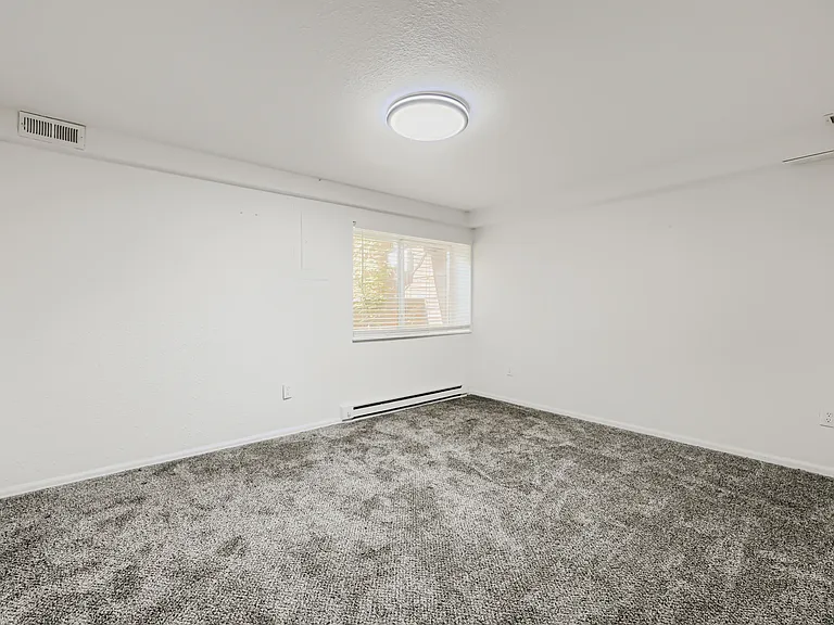1190 Poplar Ave — Photo 19