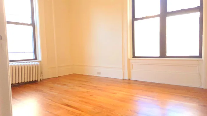 Rented by Manhattan Spaces | media 18