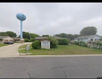 1st image of 316 8th Ave NW