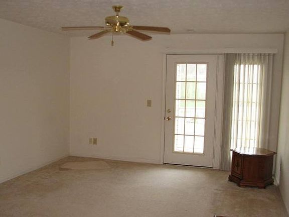 2nd image of 10565 Michael Dr APT 8
