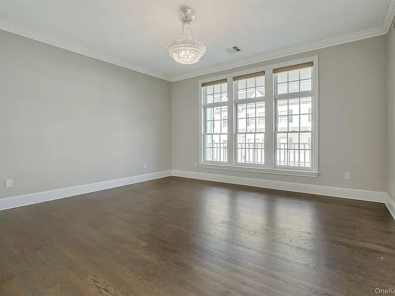 402 Grist Mill Cir — Photo 17